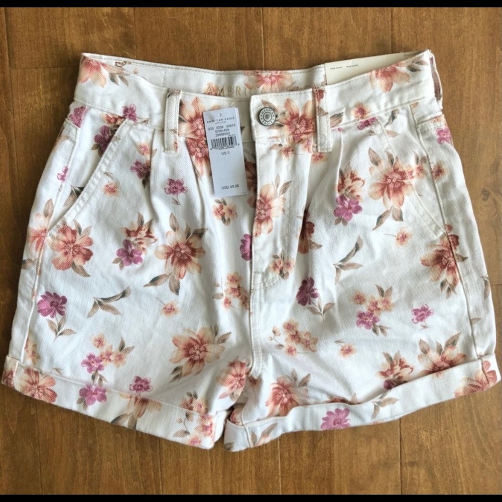 American Eagle Floral Mom Short High Rise 0